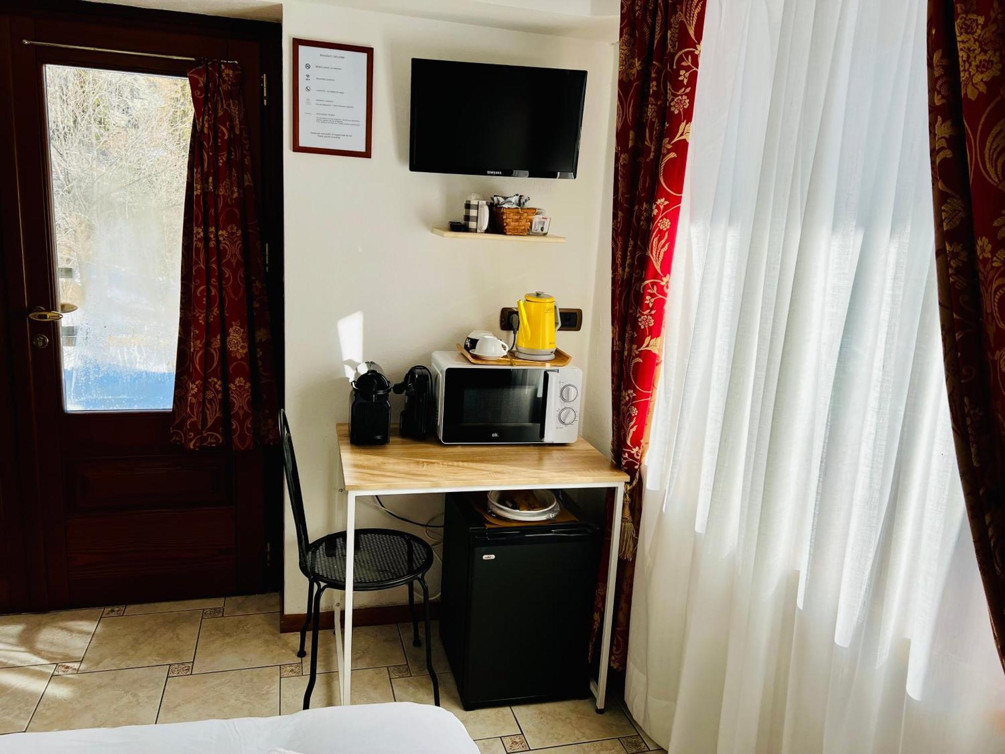 Affittacamere Buenavista Guest House Champoluc Quarto foto